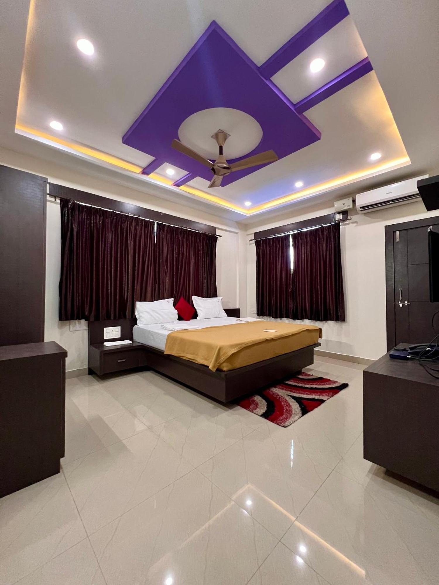 Ratna Sagar Hotel Manipal Luaran gambar