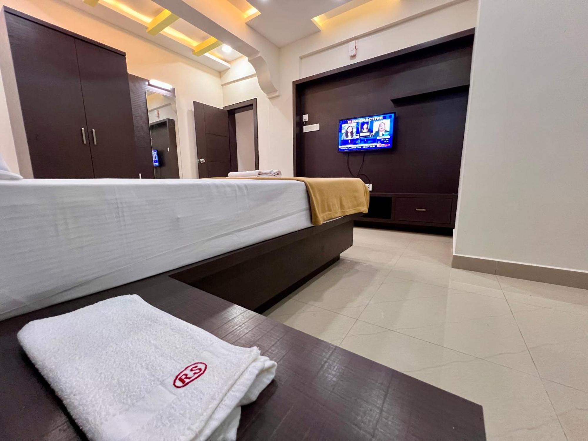 Ratna Sagar Hotel Manipal Luaran gambar